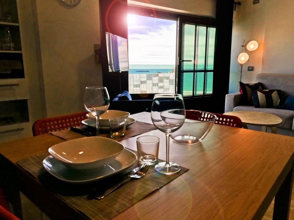 サヴォーナModern & Bright Flat - 2 Min From The Seaアパートメント エクステリア 写真